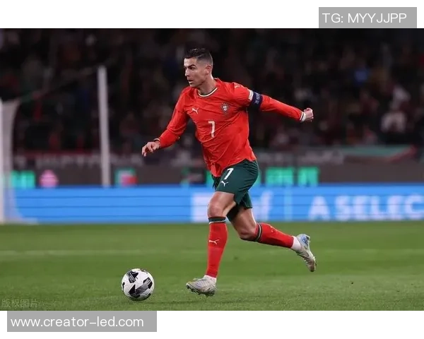 C罗：从足球天才到全球偶像的成长历程与传奇成就